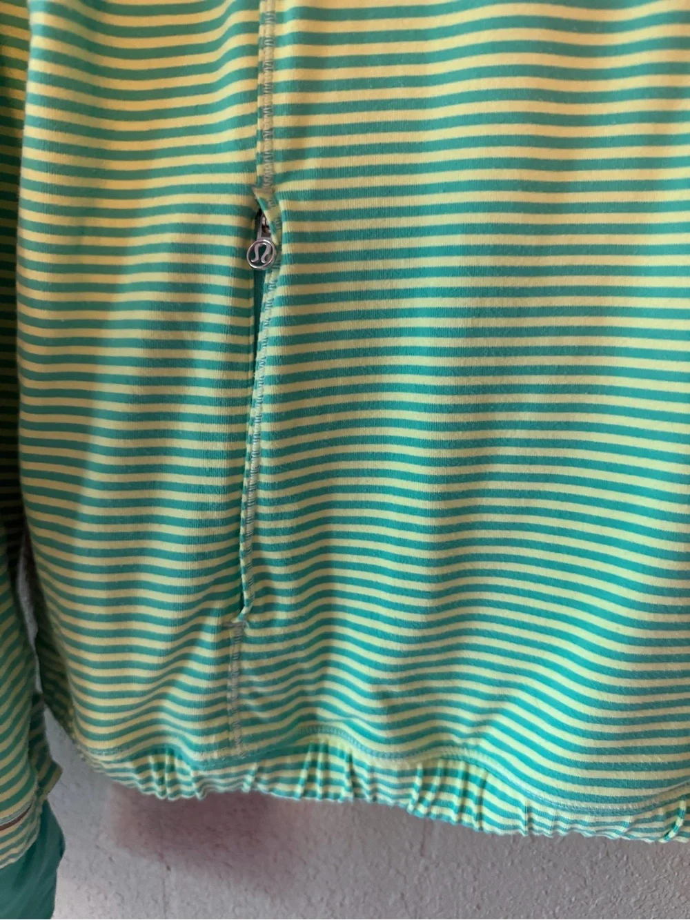 Lululemon Athletica Striped Runner Half-Zip Pullover Kangaroo Pocket Lime & Teal